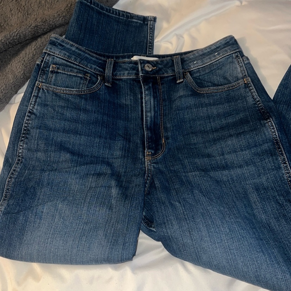 Abercrombie High Rise Mom Jeans